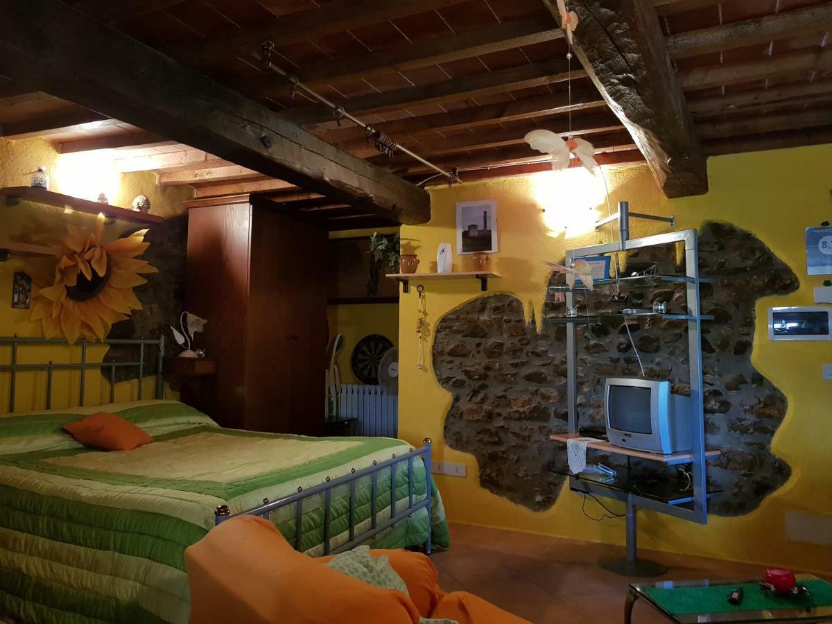 Castello Di Casallia Vetulonia ภายนอก รูปภาพ