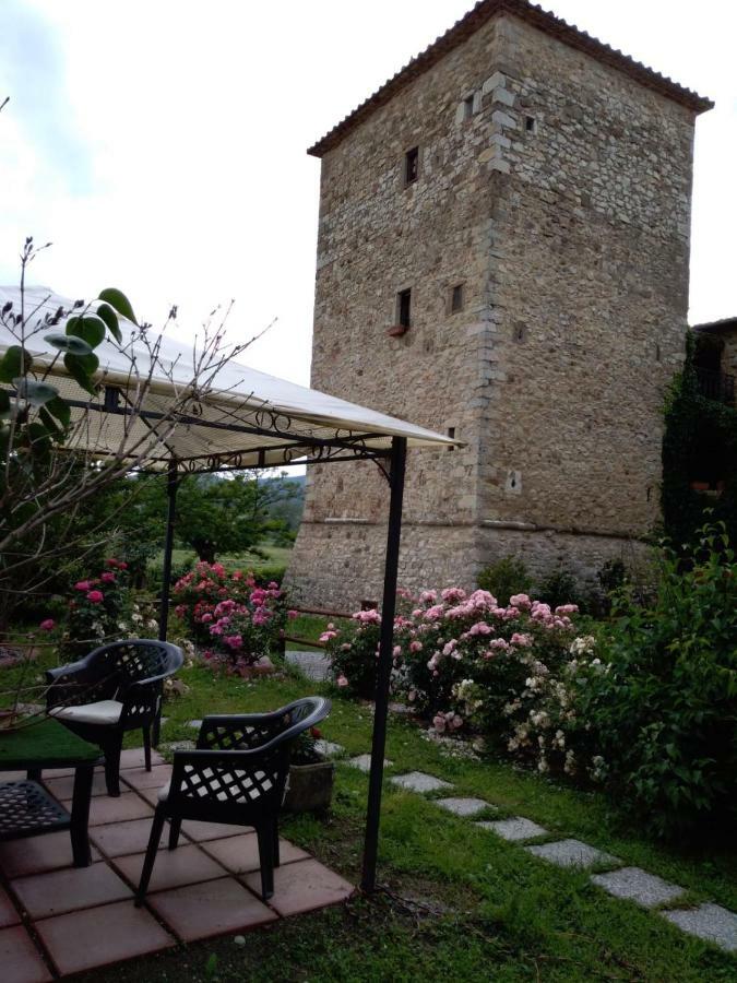 Castello Di Casallia Vetulonia ภายนอก รูปภาพ